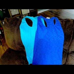 VS Pink Tank bundle 👀